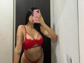 Voir la fiche détaillée de IsabellaJames