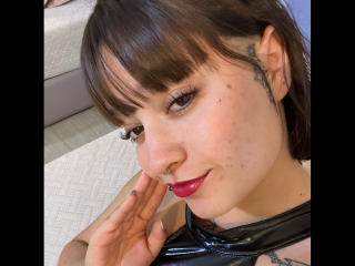 Voir la fiche détaillée de AnikaFleur