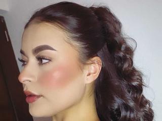 Voir la fiche détaillée de AgataVixen