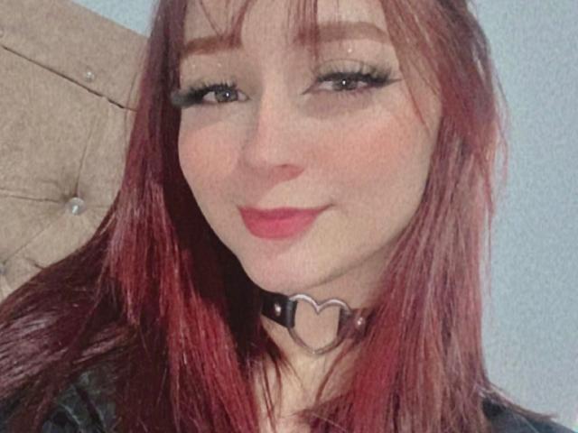 DarkCourtney - Élő pornó és szexkamera - 28588484