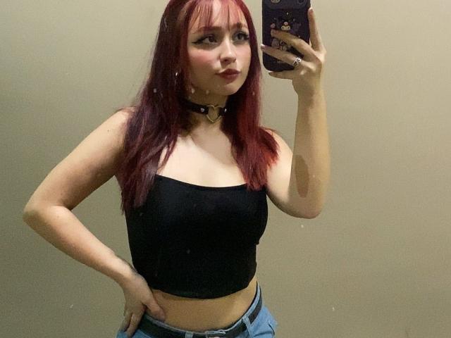 DarkCourtney - Live Sex Cam - 28588646