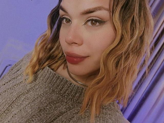 EmmaRiveraa - Sexe cam en vivo - 28590038