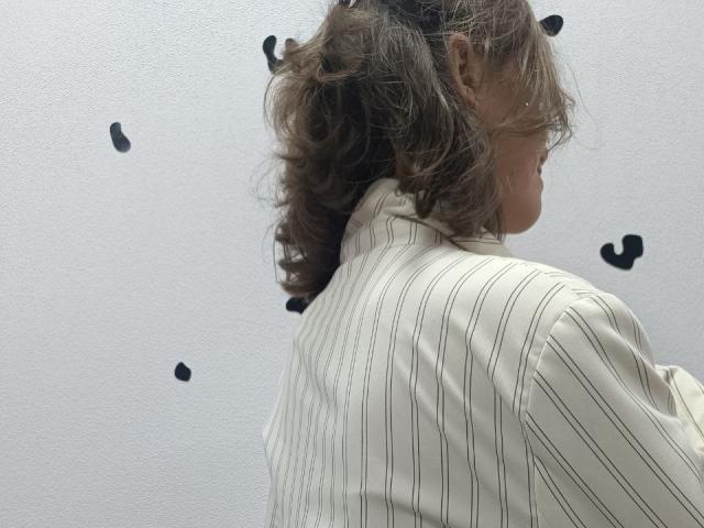 LariElla - сексуальная веб-камера в реальном времени - 28590479