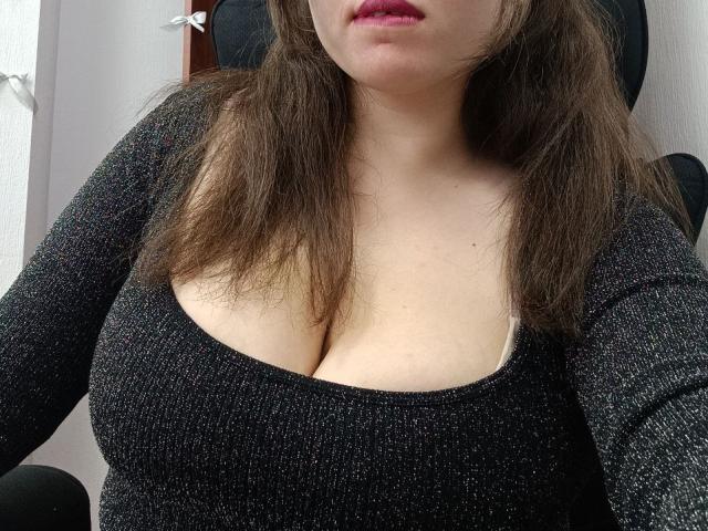 Yulianiya - Live sex cam - 28592543