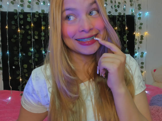 ShantalSummer - Live porn &amp; sex cam - 28593350