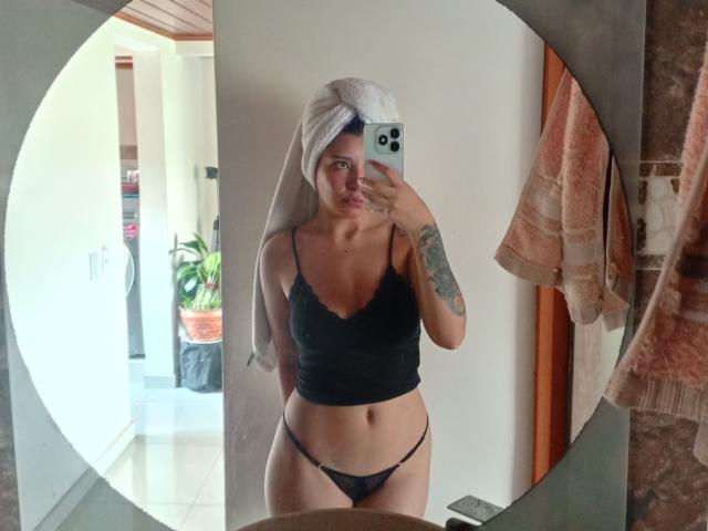 AluDamn - Live porn &amp; sex cam - 28599593