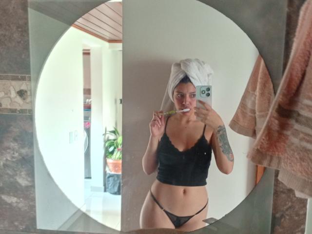 AluDamn - Live porn &amp; sex cam - 28599596