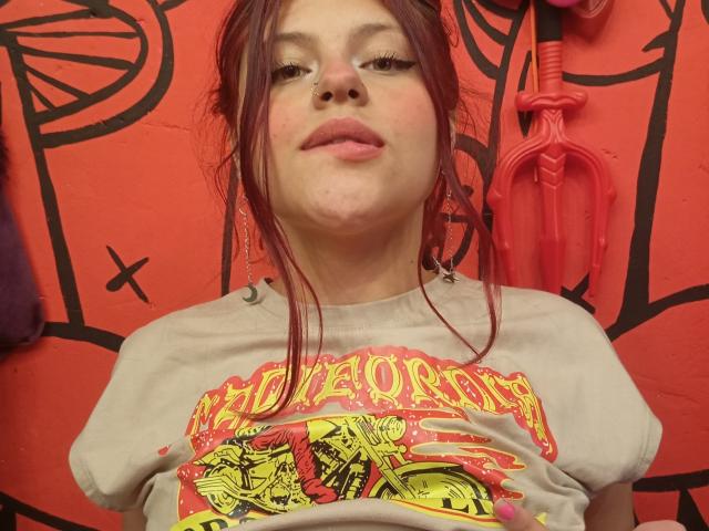 SophieHil - Live porn &amp; sex cam - 28600193