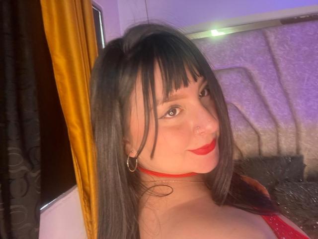 EmaJames - Live sex cam - 28600730