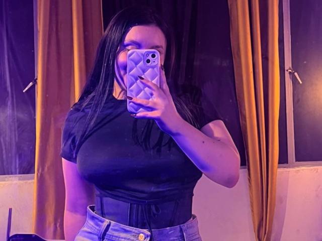 EmaJames - Live sex cam - 28600736