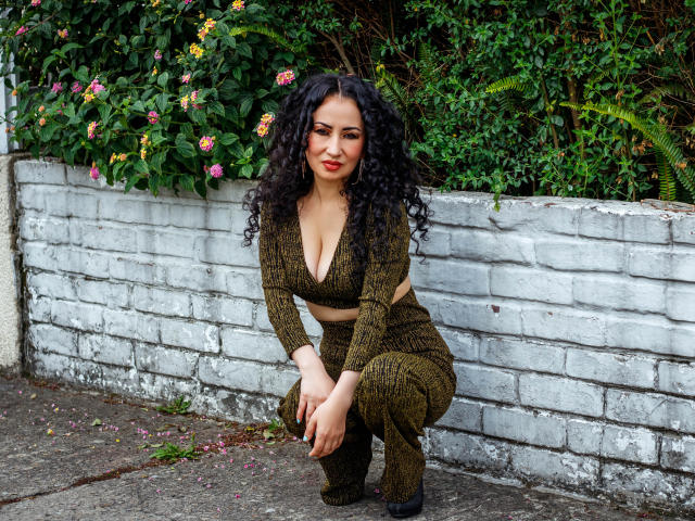 SamanthaAntolin - Live Sex Cam - 28600871