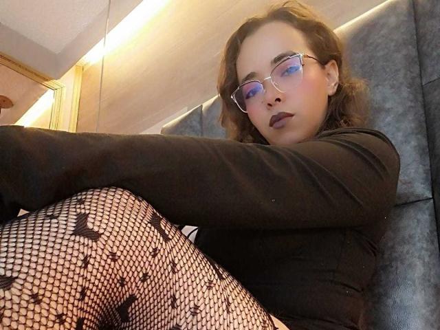 BarbaraLeythonn - Live porn &amp; sex cam - 28605863