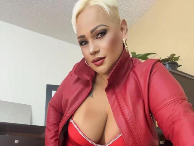 GianellaCox - Live porn &amp; sex cam - 28606553