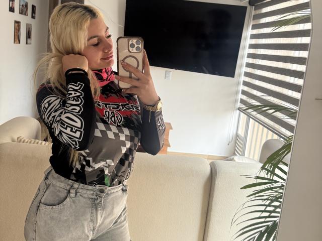 AtheneaRossi - Camera khiêu dâm &amp; quyến rũ trực tiếp - 28606958