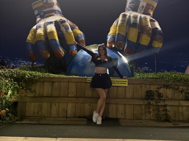 LunaBlossom - Live Sex Cam - 28613141