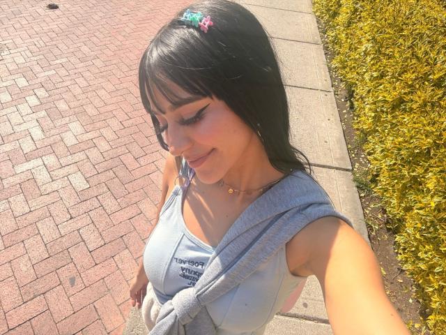 LindaWatsong - Live sex cam - 28613237