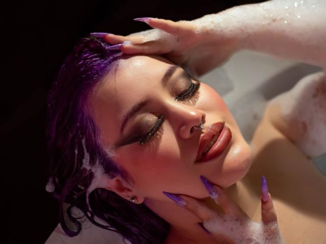 JulietaSmit - Live porn &amp; sex cam - 28616354