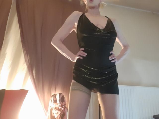 IssahneMay - Live sex cam - 28616420