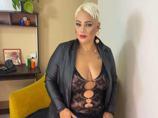 GianellaCox - Live porno og sexkamera - 28616924