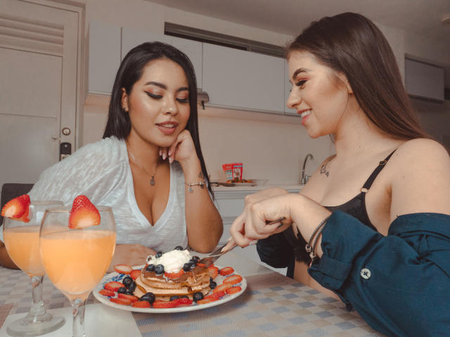 PaolaYKatty - сексуальная веб-камера в реальном времени - 28619450