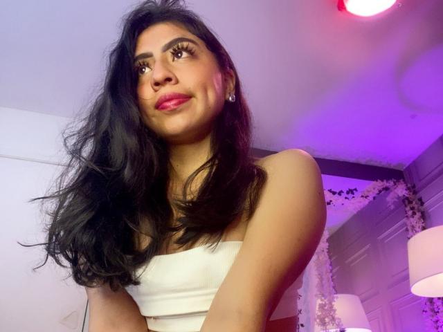 ZoeRedds - Élő pornó és szexkamera - 28623584