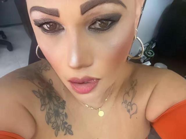 GianellaCox - Live porn &amp; sex cam - 28626341