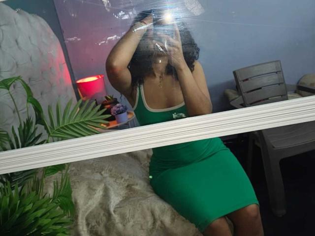 AriaVega - Live porn &amp; sex cam - 28626665