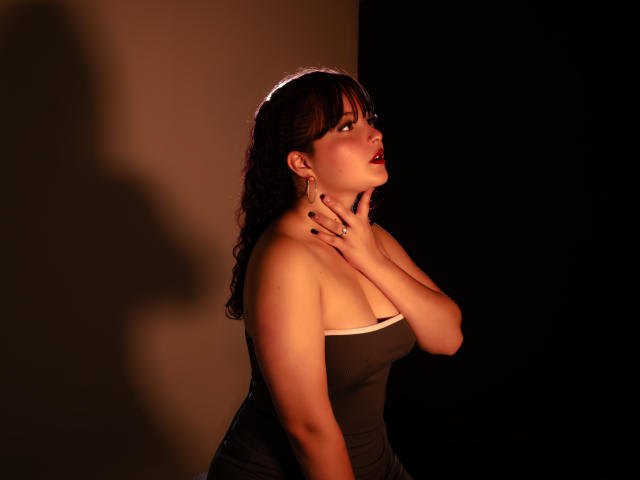 GiaDonovan - Live porn &amp; sex cam - 28627235