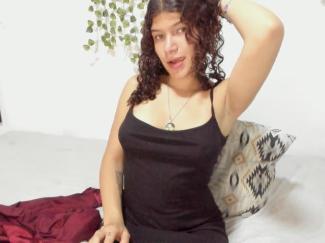 WendyBeckettX - Live porn &amp; sex cam - 28628213