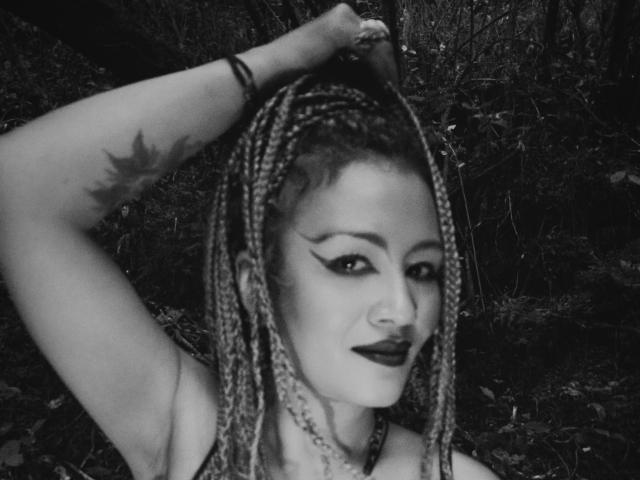 DivaMarie - Live sex cam - 28633616