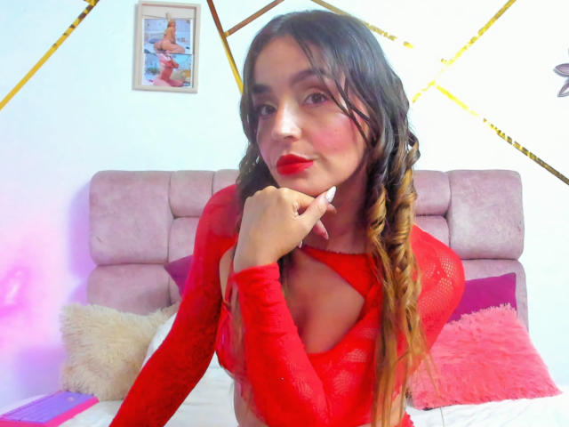 MindyLove - Élő pornó és szexkamera - 28639031