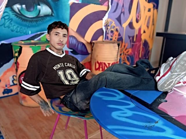 Polylu - Live sex cam - 28639439