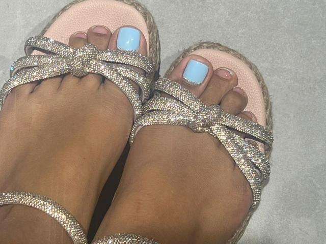 EstrellaXHot - сексуальная веб-камера в реальном времени - 28640801