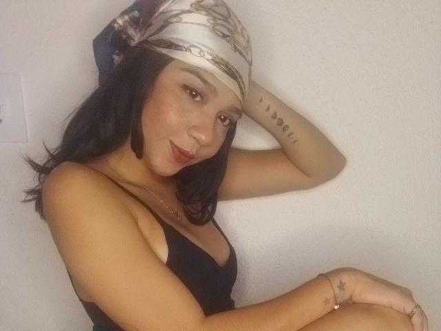 NanaMilan - Live porn &amp; sex cam - 28641077