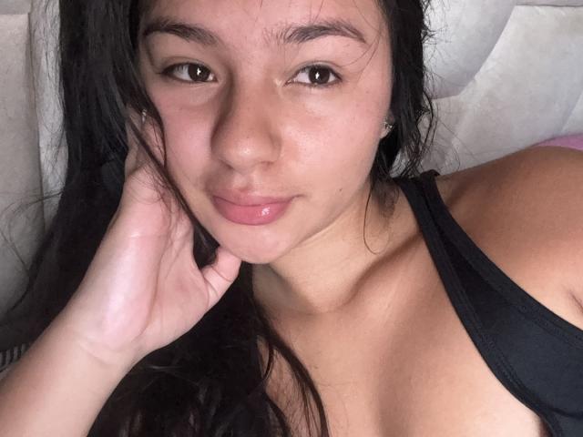 AlessiaFerry - Live porn &amp; sex cam - 28641284