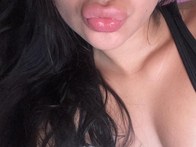 AlessiaFerry - Live porn &amp; sex cam - 28641296