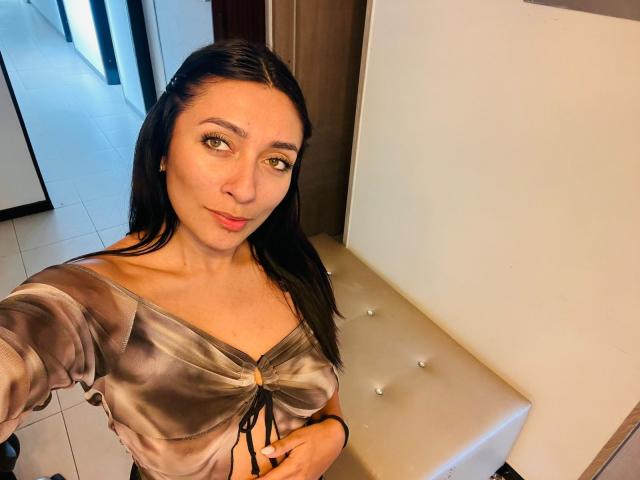 AmelineRousseau - Live sex cam - 28641848