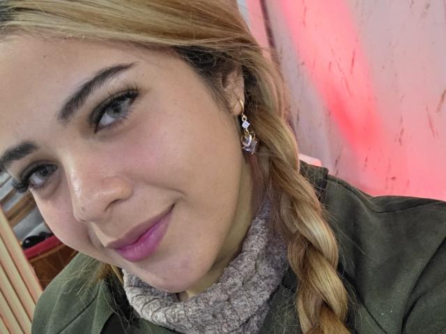 AlicePrice - Live porn &amp; sex cam - 28643291