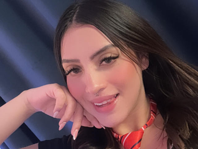 LunaBlossom - Live porn &amp; sex cam - 28645205