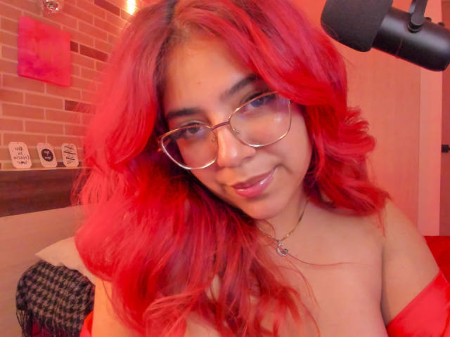 RousseColliinss - Live porn &amp; sex cam - 28645280