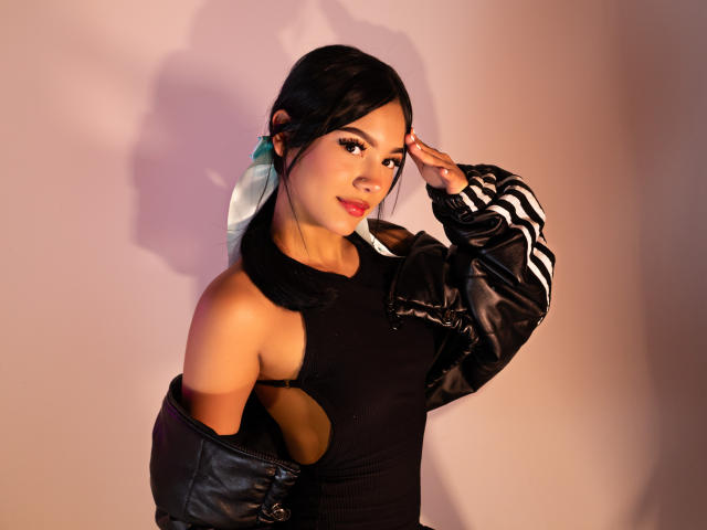 ValerieCasanova - сексуальная веб-камера в реальном времени - 28648319