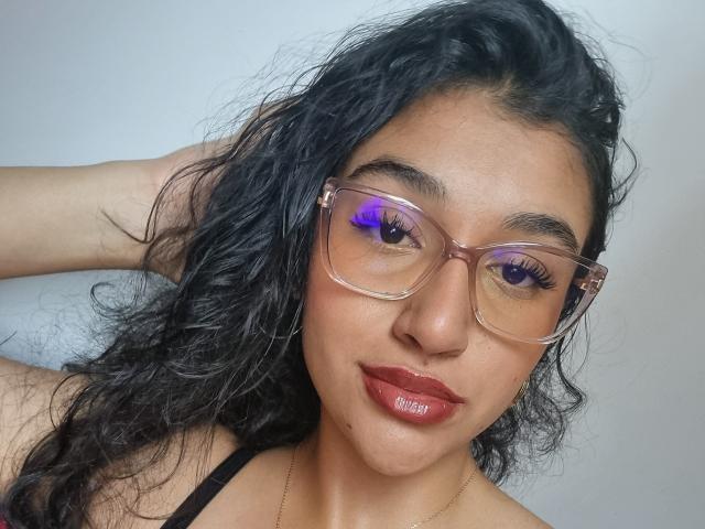 ValentinaCruz69 - Live porn &amp; sex cam - 28649549