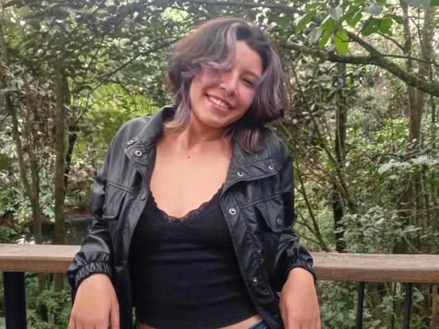 AluDamn - Live Sex Cam - 28650440