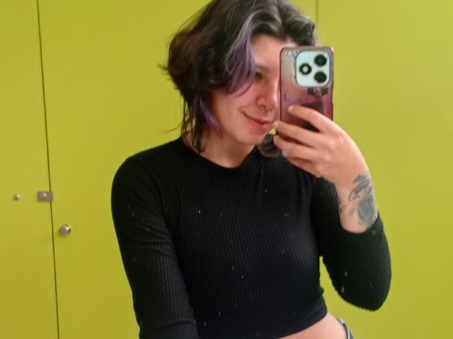 AluDamn - Live Sex Cam - 28650467