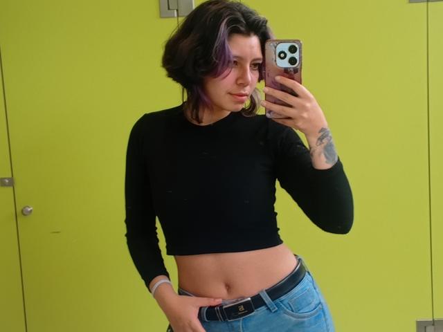 AluDamn - Live Sex Cam - 28650470