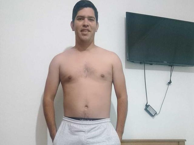 ChristopherRusso - Live sex cam - 28650989