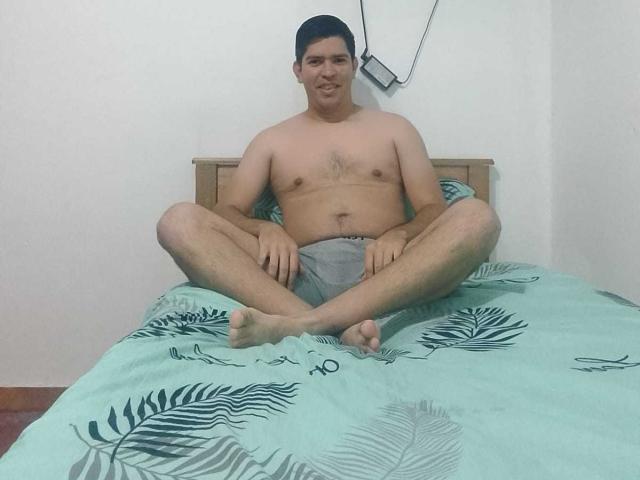 ChristopherRusso - Live sex cam - 28651010