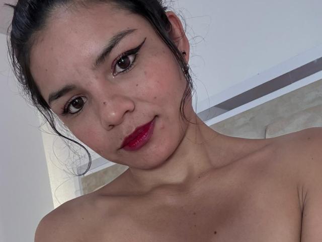 CrystalStones - Live sex cam - 28651271