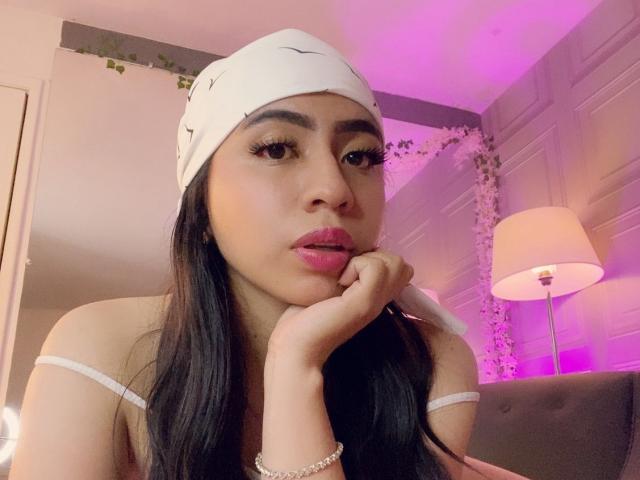 ZoeRedds - Live porn &amp; sex cam - 28653083