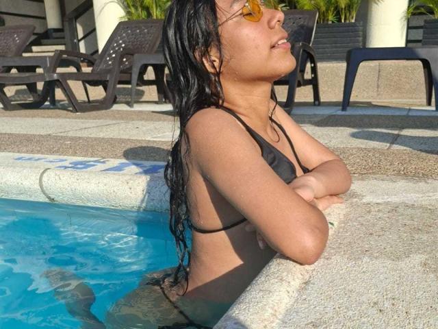 IvyMontaner - Live porn &amp; sex cam - 28656104